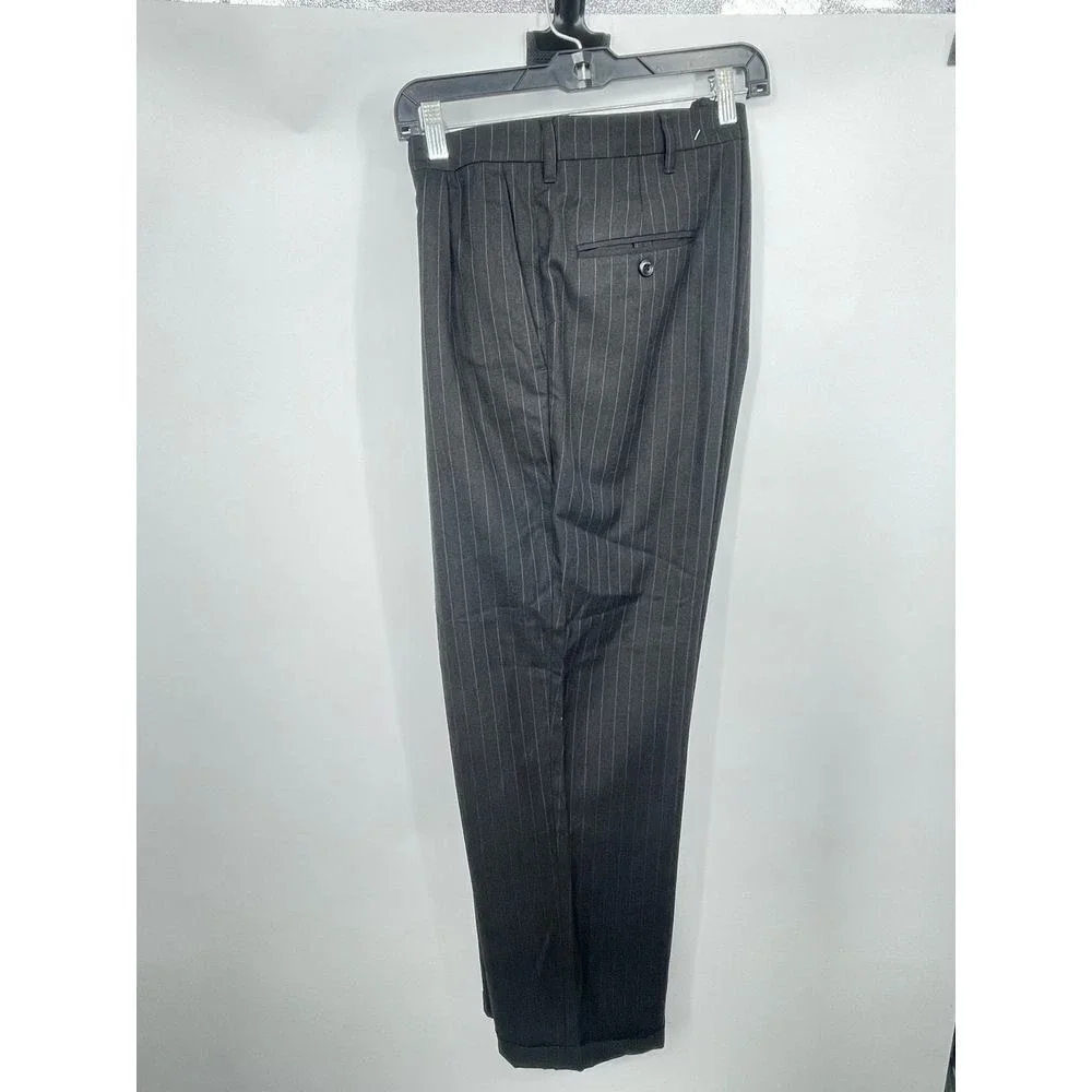 Sleek Pinstripe Dress Pants for Versatile‎ Style